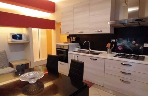 Fano Apartamento | HOUSE WITH PRIVATE ENTRANCE AND GARDEN, CENTRAL LOCATION, CONVENTIONS