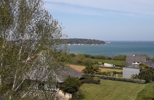Carantec Casa | House with sea view and enclosed garden.