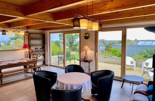 Plougasnou Casa | House with sea view and large garden for 8 people