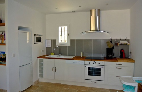 Souvignargues Villa | HERMOSO BASTIDO PROVENCAL - JACUZZI- PISCINA - VIÑEDO, Senderismo