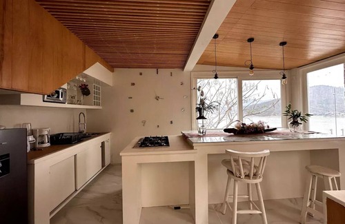El Santuario Casa | House with spectacular view in Valle de Bravo