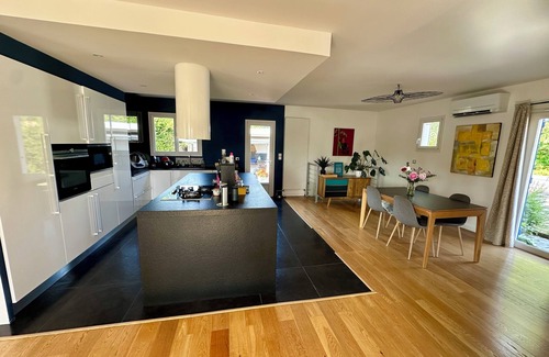 Saint-Medard-en-Jalles Casa | House with swimming pool between Bordeaux and Lacanau