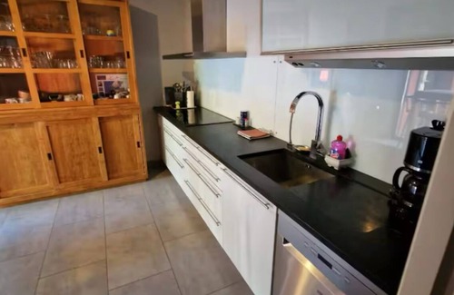 Les 3 Ponts Casa | House with swimming pool and outbuilding