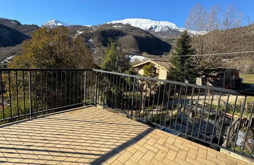 Vidoni Casa | House with terrace inside the Sibillini Mountains National Park