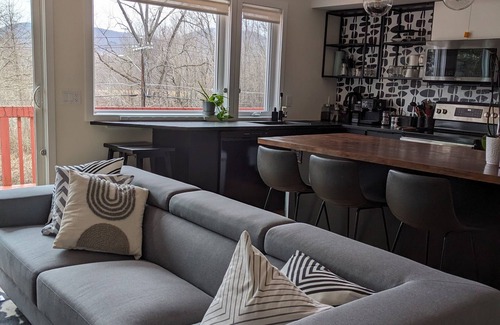 Pittsfield Casa | house with view in the berkshires