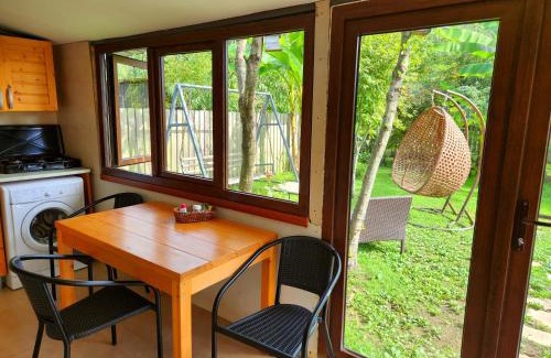 Ureki Casa | House & Yard Sesil M 110m to beach Kaprovani