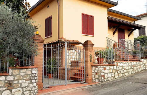 Foiano della Chiana Villa | Villa con jardín en el corazón de la Toscana 9