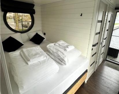 Offingawier Alquiler De Eote | Houseboat 18 Nordic