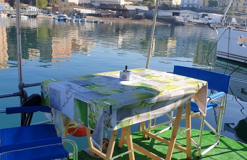 Torre del Greco Alquiler De Eote | Houseboat Experience - 0 km from the sea