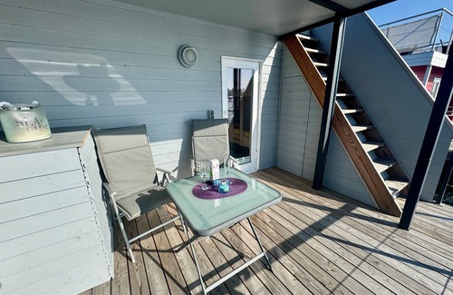 Ostholstein Apartamento | Houseboat for 4 guests with 35m² in Fehmarn (167224)