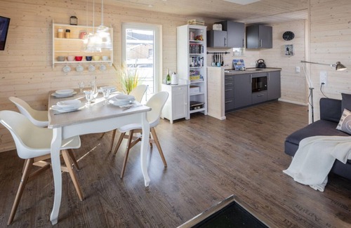 Heiligenhafen Alquiler De Eote | Houseboat Grey Seal Comfortable Vacation Home