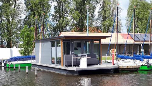 Heeg Chalet De Esquí | Houseboat Heeg 4 persons