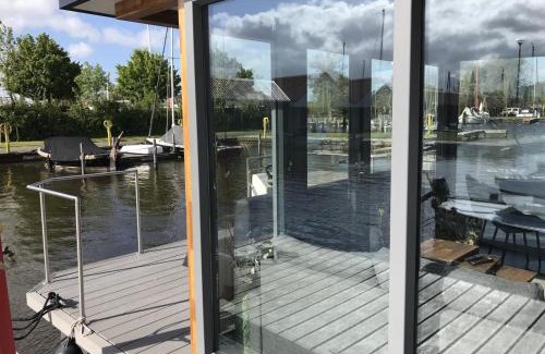 Heeg Chalet De Esquí | Houseboat Heeg 4 persons