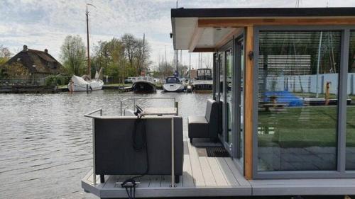 Heeg Chalet De Esquí | Houseboat Heeg 4 persons