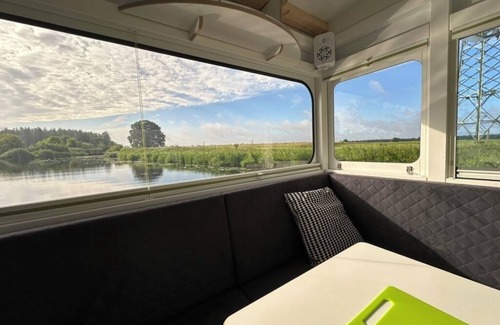 Oberhavel Alquiler De Eote | Houseboat Queen Emma! Deep relaxation on gently rocking waves!!!