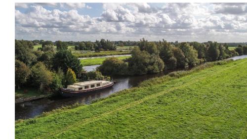 Municipality of De Ronde Venen Alquiler De Eote | Houseboat Vinkeveen