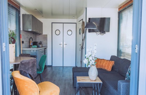 Municipality of Uitgeest Alquiler De Eote | A comfortable barge close to the sea and towns