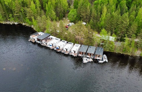 Heinola Alquiler De Eote | Houseboat with firewood sauna