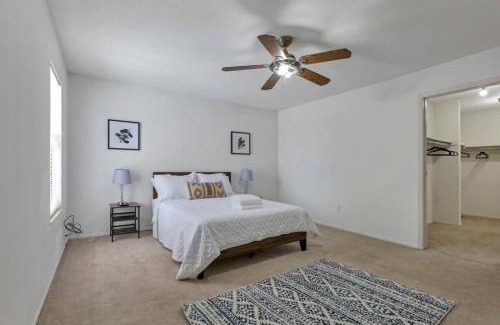 Gahanna Apartamento | Housepitality - The Gahanna Hideaway
