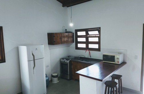 Camburi Casa | Casas de 2 habitaciones en Camburi Beach para alquiler diario, mensual y anual.