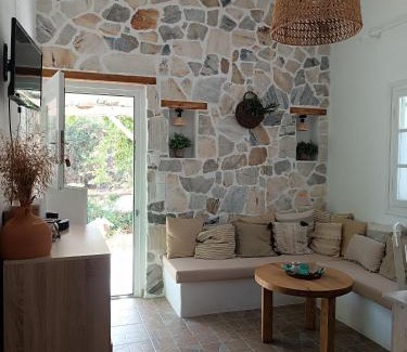 Chrisopigi Casa | Houses at Chrisopigi Sifnos