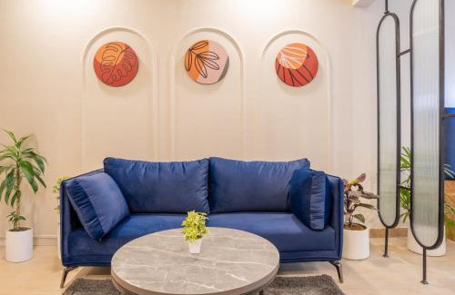 Gurugram Hotel | Housr 1 BHK Apartment Sector 42 Gurgaon Near Two Horizon Centre