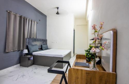 Hyderabad Hotel | Housr Q City, Hyderabad Gowlidoddy