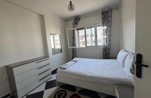 Diour Jamaa Apartamento | Housse F2 famille