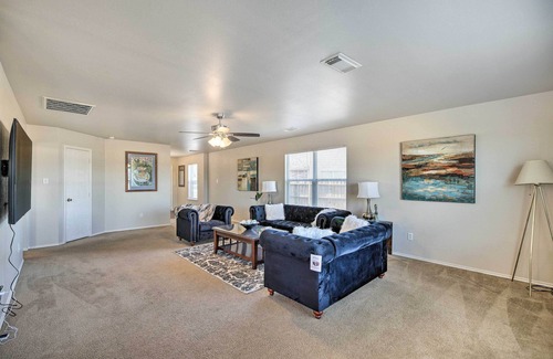 Northeast Houston Casa | Houston Getaway Near Downtown & Theme Parks!