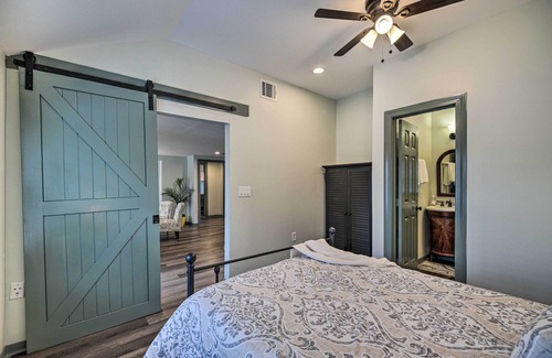 Shady Acres Casa | Houston Heights Bungalow - 6 Mi to Downtown!