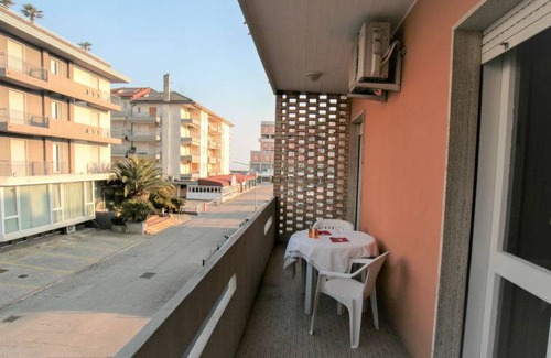 Jesolo Apartamento | Houston (HUH7KEZ)
