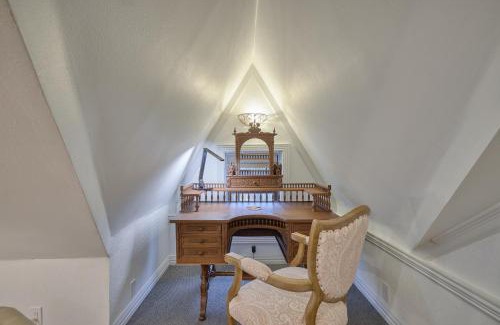South Central Houston Casa | Houston Towers Inn, Adults-Only, Downtown, Med Ctr, NRG