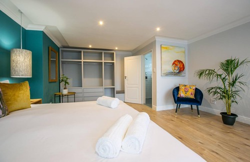 Hout Bay Casa | Hout & About Guest House