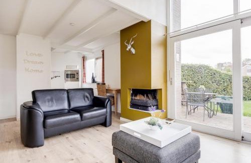 Zwiggelte Casa | Houtsnip I Vakantiehuis met Tuin en Openhaard