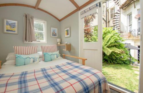 Hove Apartamento | Hove Hut Actually - By Brighton Holiday Lets
