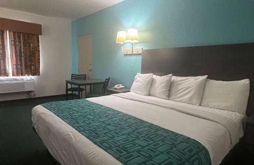 Galveston Hotel | Howard Johnson by Wyndham Galveston
