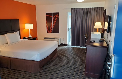 North Spokane Hotel | Howard Johnson by Wyndham Spokane