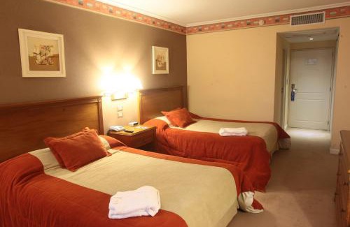 Villa María Hotel | Howard Johnson Villa María Hotel y Casino