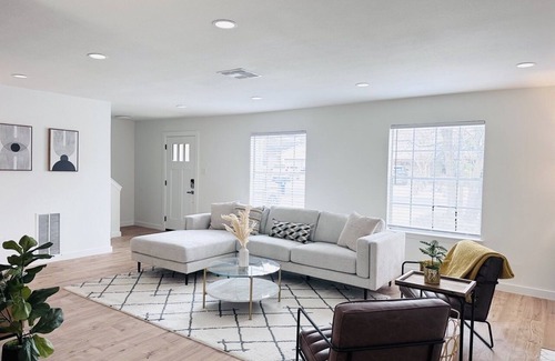 Milwood Casa | Howdy! Modern stay in Austin