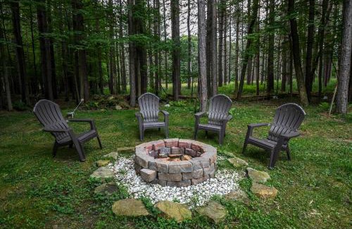Thayerville Casa | Howling Wolf Den