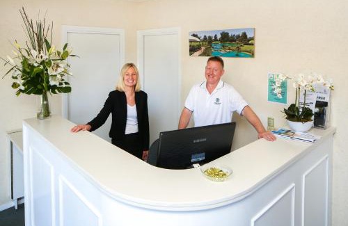 Howlong Hotel | Howlong Golf Resort