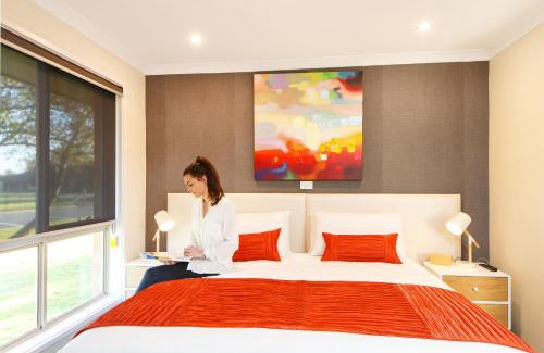 Howlong Hotel | Howlong Golf Resort