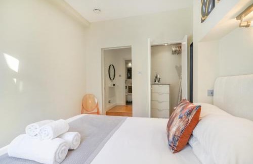 West Kensington Apartamento | HR2 - Charming 1-Bed near Holland Park - by Short Stories London
