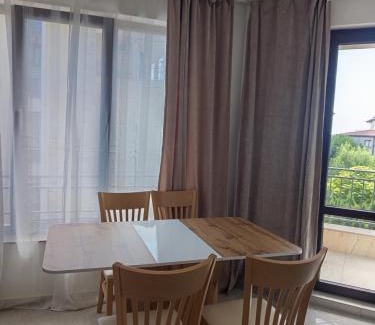 Yurta Apartamento | Hrizantema apartments HorizontM