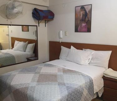 San Martín de Porres Hotel | Hs Baltimore