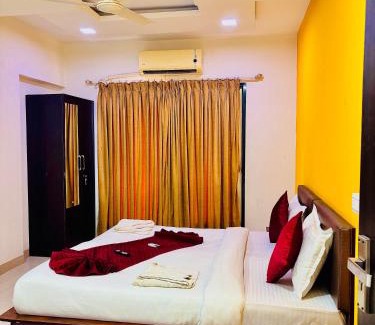 Malad West Cama Y Desayuno | Hsquare Malad Elegant Service Apartment