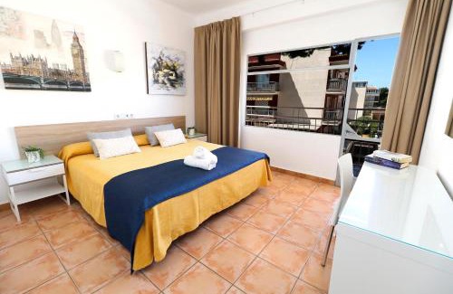 Palmanova Hostal | HSR Gil