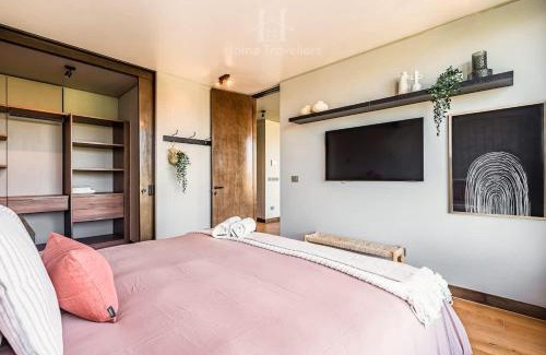 Vitacura Apartamento | HT Depto Ubicacion Privilegiada con Estacionamiento
