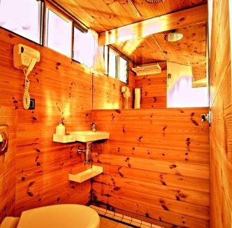 Mielno Apartamento | HT Houseboats - domki na wodzie - sauna, motorówka, rowerki wodne