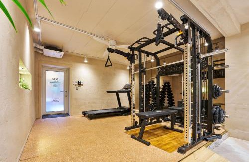 Yongsan-gu Casa | Ht Tailored Service Urban Retreat Gym And Garden